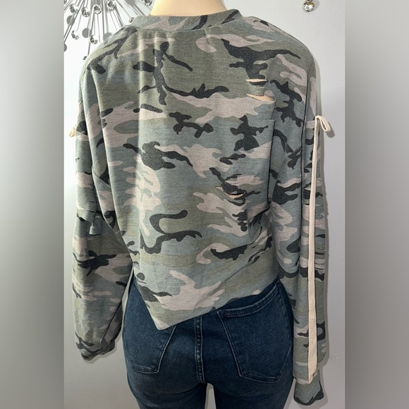Dance & Marvel Green Camo Ripped Style Crop Top - Picture 5 of 16